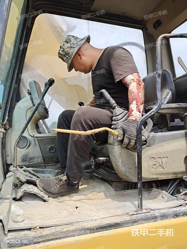 驾驶室整体（整机外观）