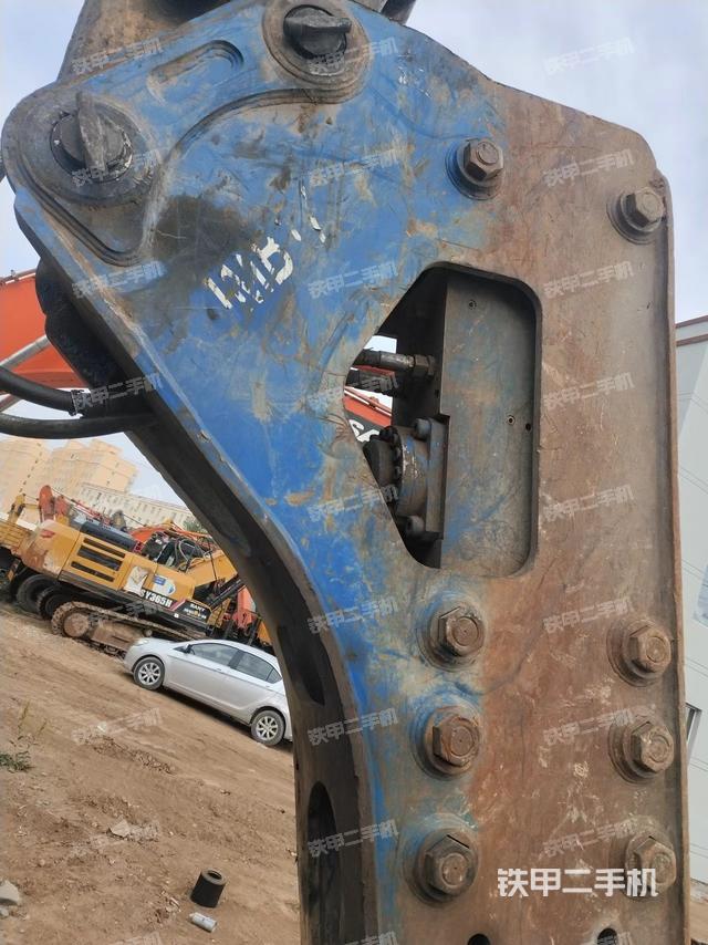 整机右后45°（设备外观及核心部件）