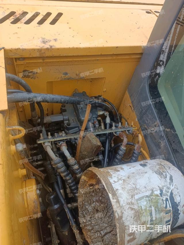 驾驶室整体（整机外观）