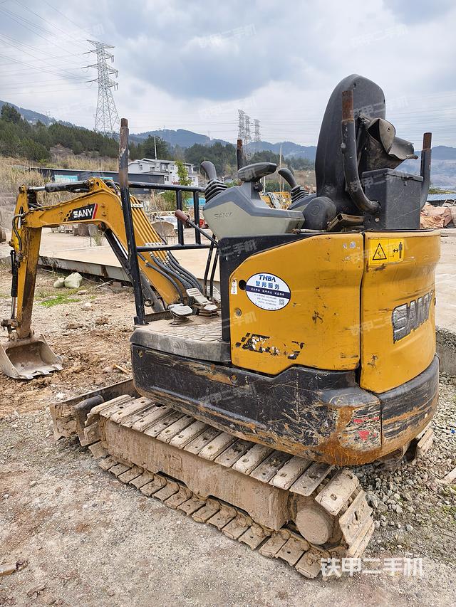 驾驶室整体（整机外观）