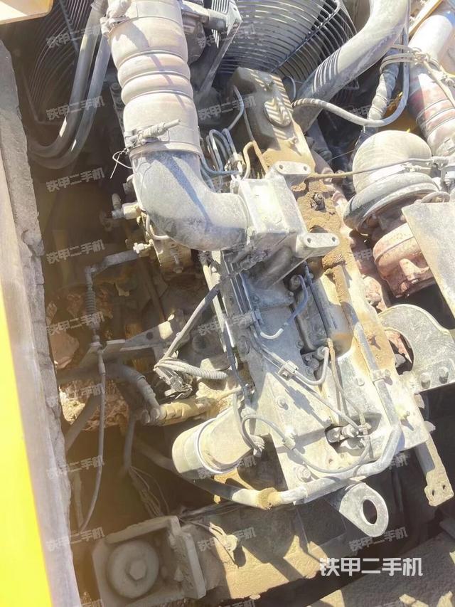 发动机整体俯视（整机外观）