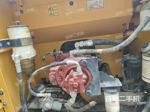 液壓泵斜45?左（大件艙室）