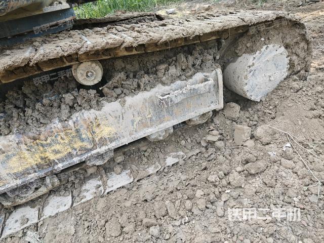 右驅(qū)動輪（行走機構）