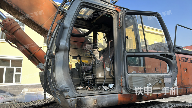 驾驶室整体（整机外观）