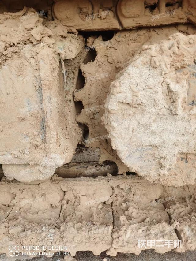 单侧履带整体（整机外观）