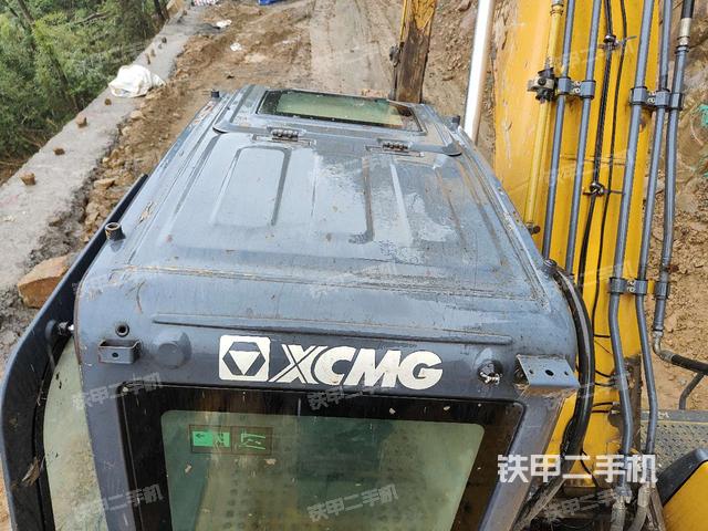 驾驶室顶部（整机外观）