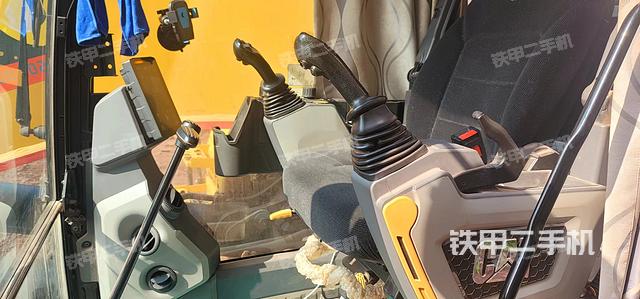 驾驶室整体（整机外观）