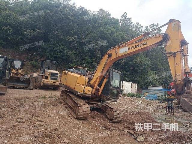 现代R150LC-7挖掘机