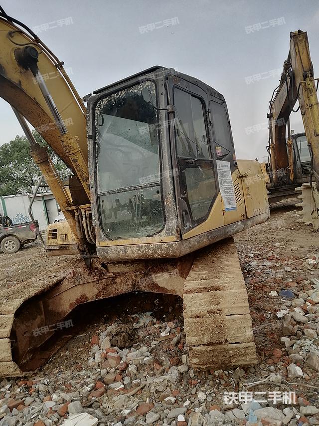 山重建机JCM913C挖掘机