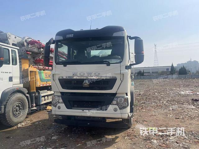 豪沃ZZ1257N4347E1搅拌运输车