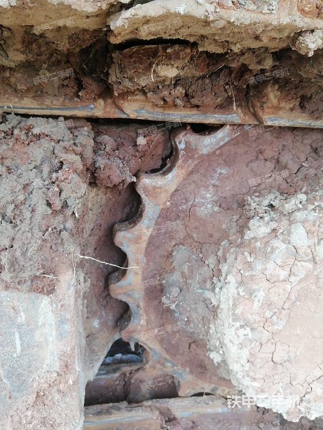 单侧履带整体（整机外观）