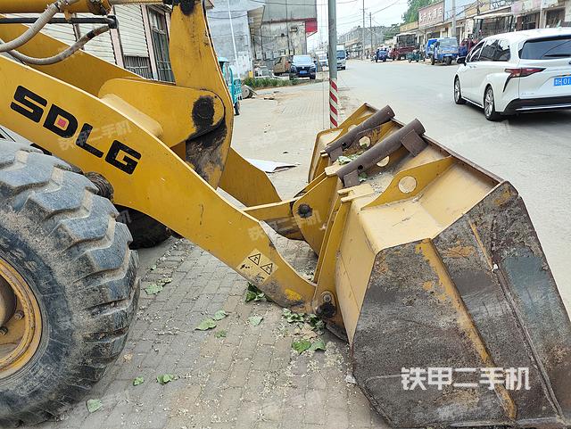 工作装置整体（整机外观及大件）