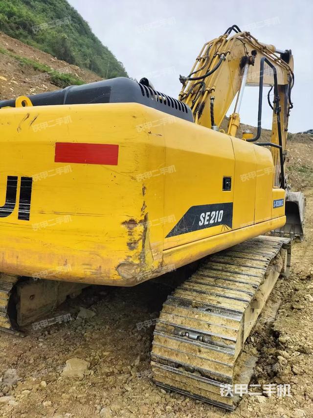 整机右后45°（整机外观）