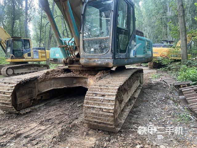 驾驶室整体（整机外观）