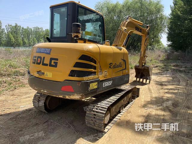 整机右后45°（整机外观）