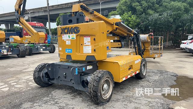 整机右后45°（设备外观及核心部件）