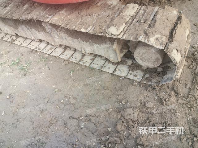 左側(cè)履帶整體?(行走機(jī)構(gòu)) 左側(cè)履帶整體?(行走機(jī)構(gòu))