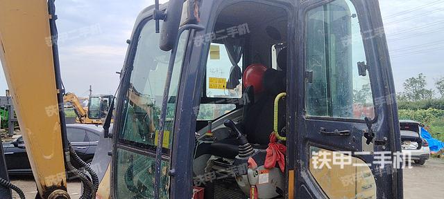 驾驶室整体（整机外观）