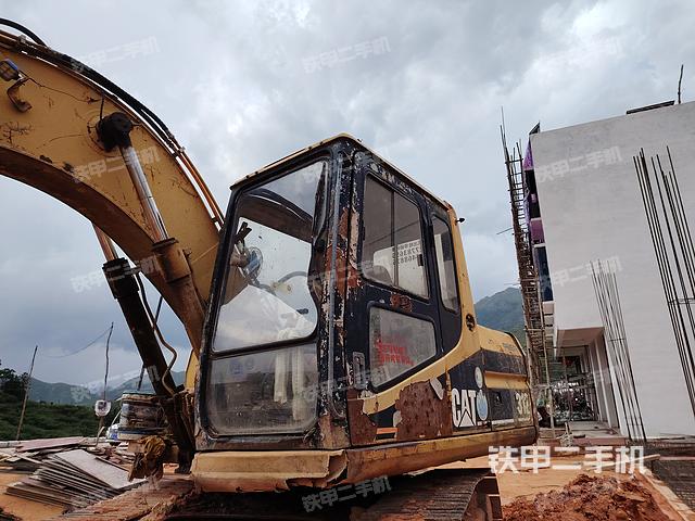 驾驶室整体（整机外观）