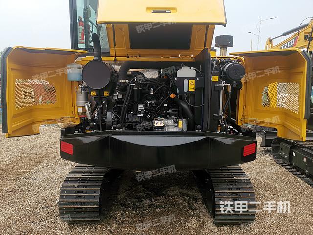 发动机整体俯视（整机外观）