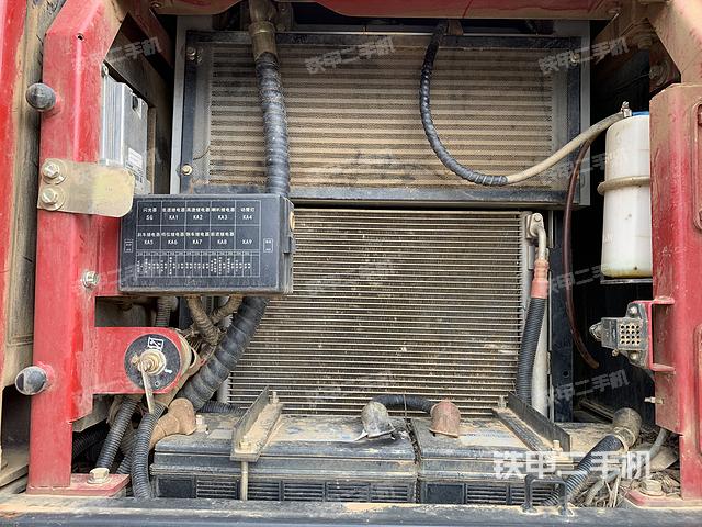 整机右后45°（设备外观及核心部件）