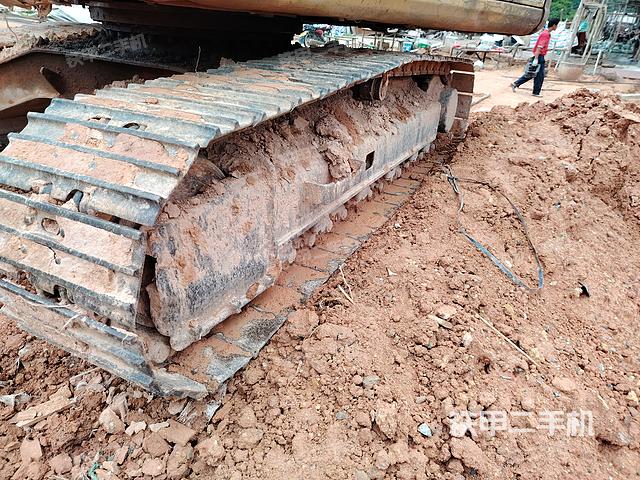 单侧履带整体（整机外观）