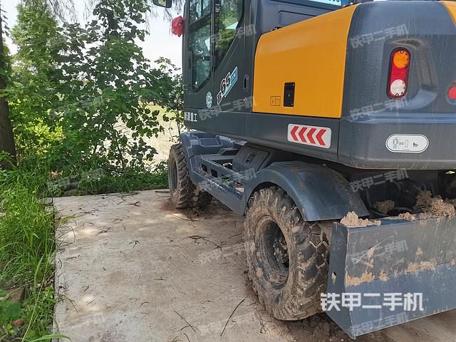 单侧履带整体（整机外观）