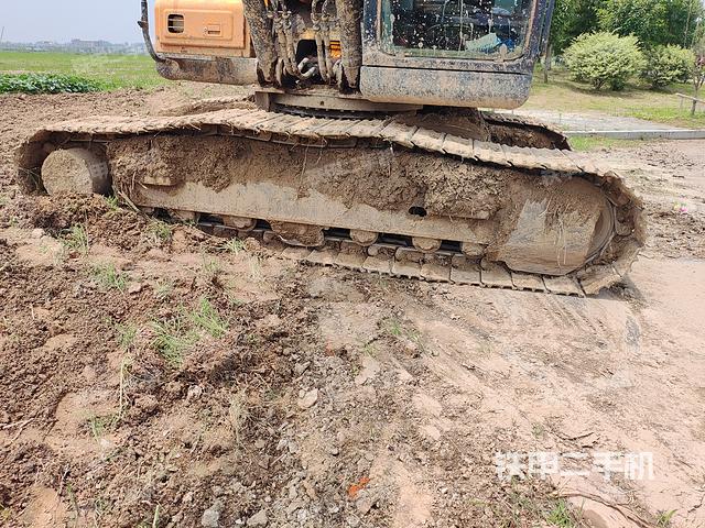 单侧履带整体（整机外观）