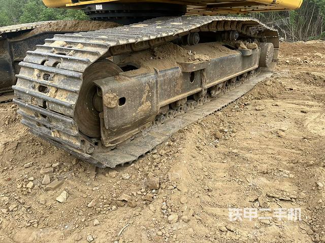 左側(cè)履帶整體?（行走機(jī)構(gòu)）