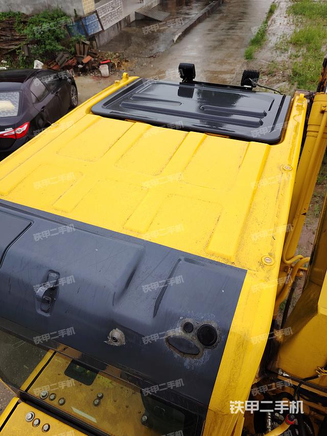 驾驶室顶部（整机外观）