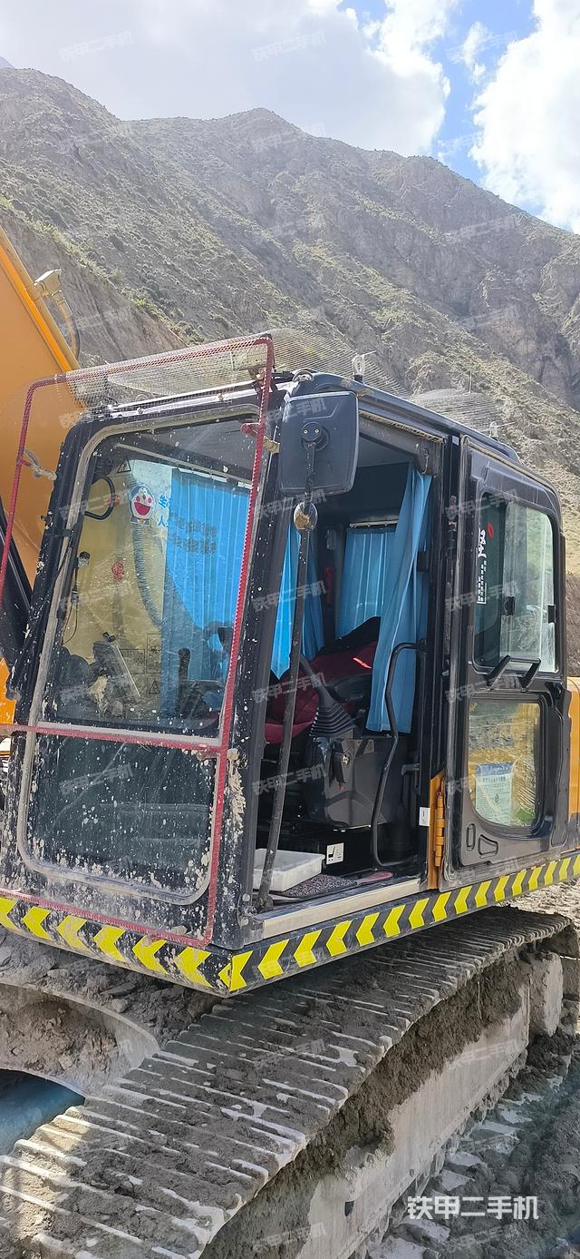 驾驶室整体（整机外观）