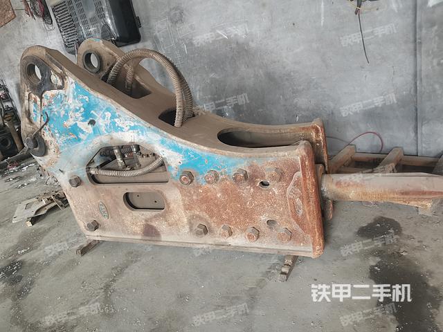 整机右后45°（设备外观及核心部件）