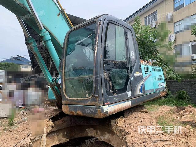 神鋼SK210LC-8挖掘機
