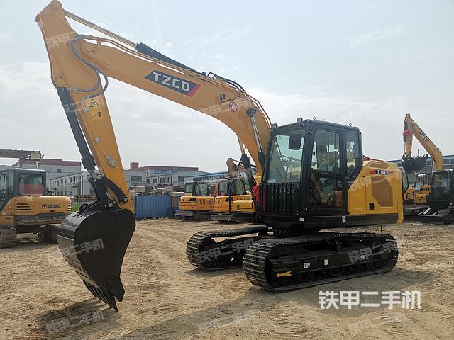 驾驶室整体（整机外观）