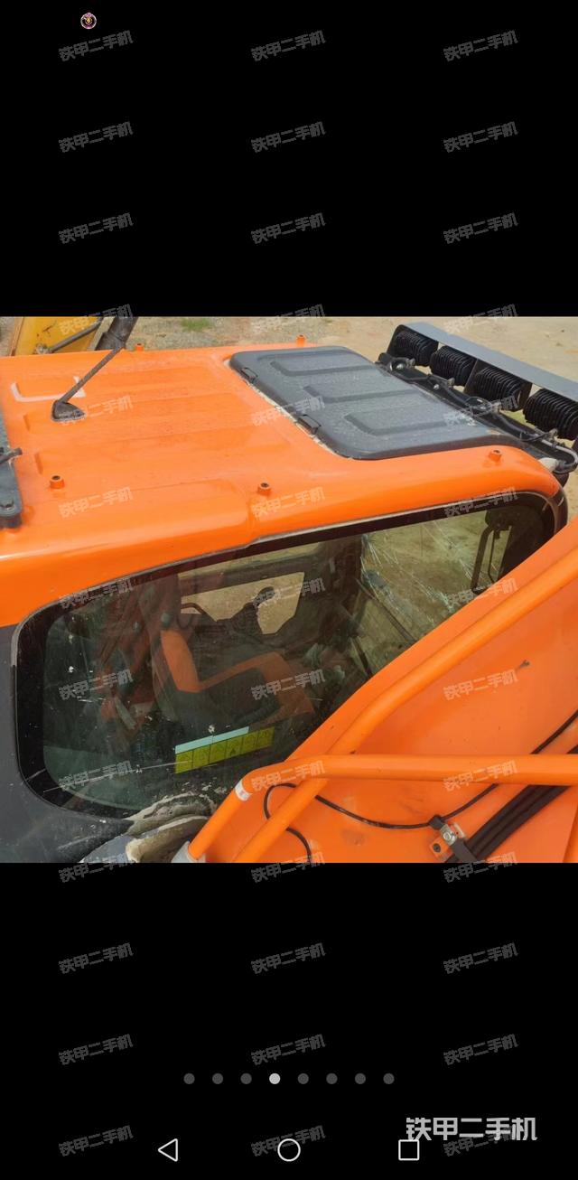 驾驶室顶部（整机外观）