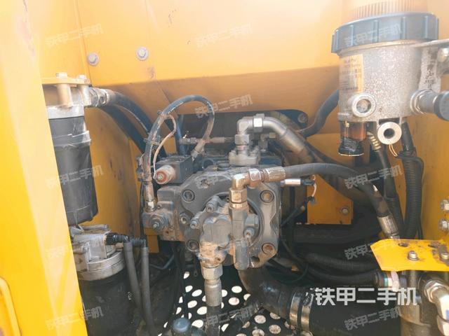 液壓泵室(大件艙室) 液壓泵室(大件艙室)