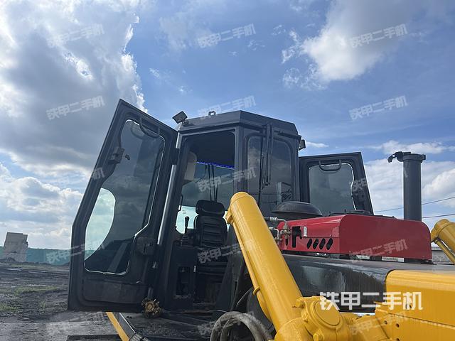 驾驶室操作台（设备外观及核心部件）