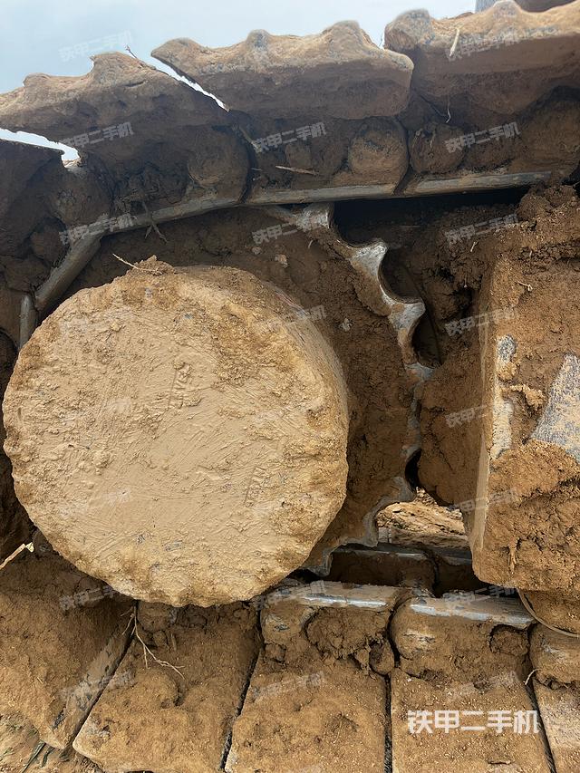 单侧履带整体（整机外观）