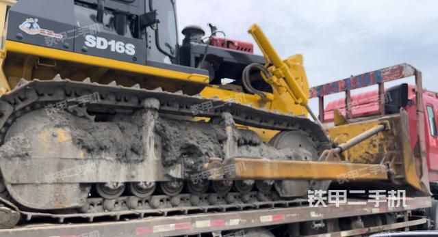 整机右侧（设备外观及核心部件）