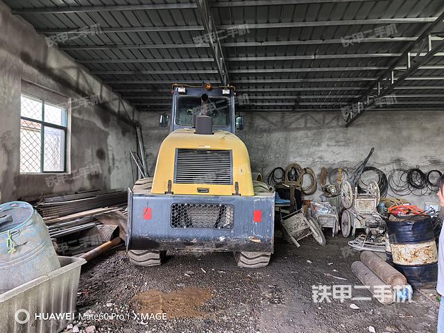 整机右后45°（设备外观及核心部件）