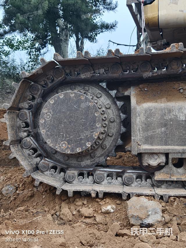 单侧履带整体（整机外观）