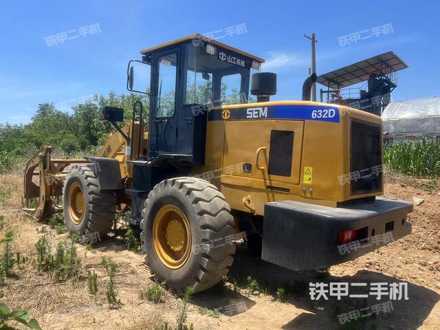 山工SEM632D装载机