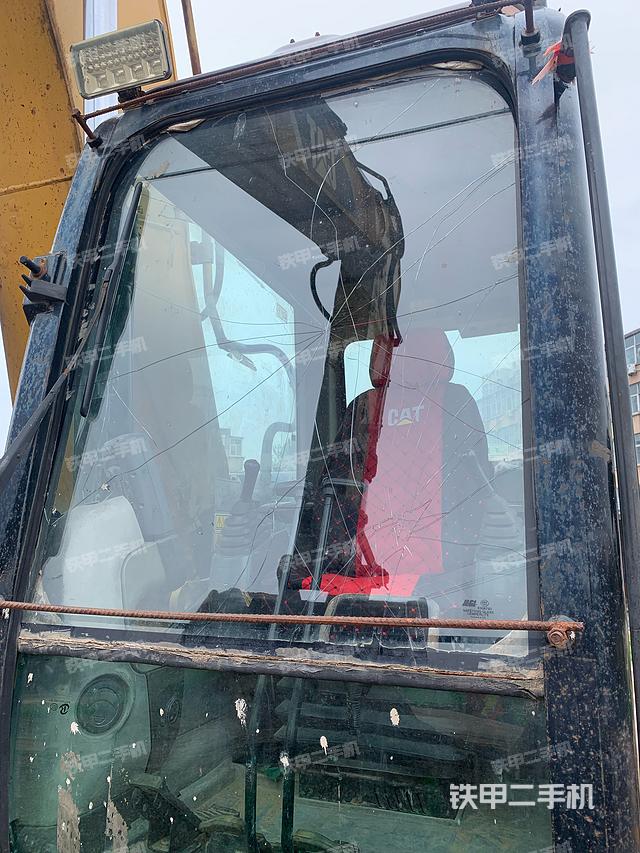 驾驶室整体（整机外观）