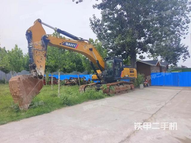 三一重工SY375H挖掘机