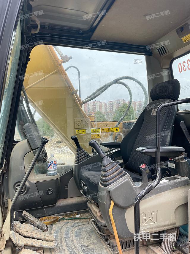 驾驶室整体（整机外观）