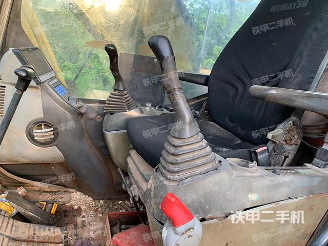 驾驶室整体（整机外观）