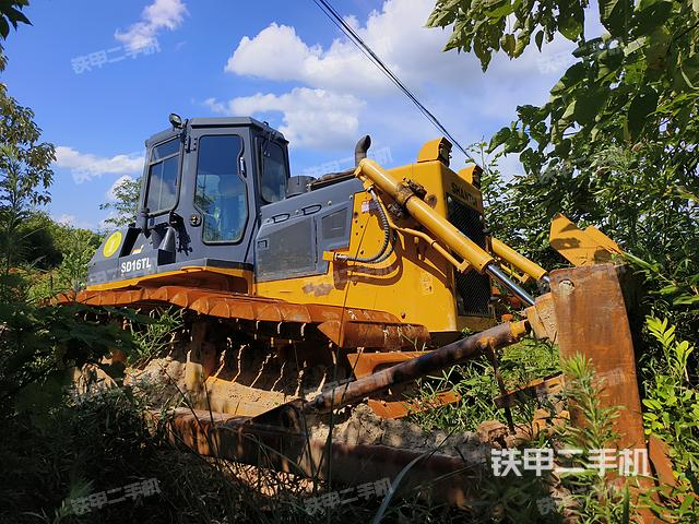 整机右侧（设备外观及核心部件）