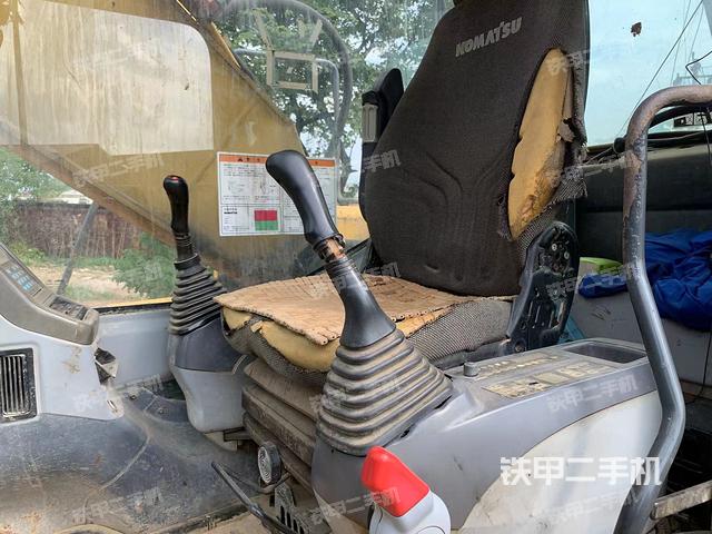 驾驶室整体（整机外观）