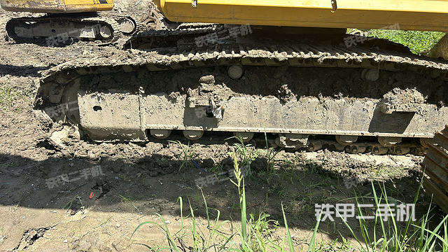 单侧履带整体（整机外观）