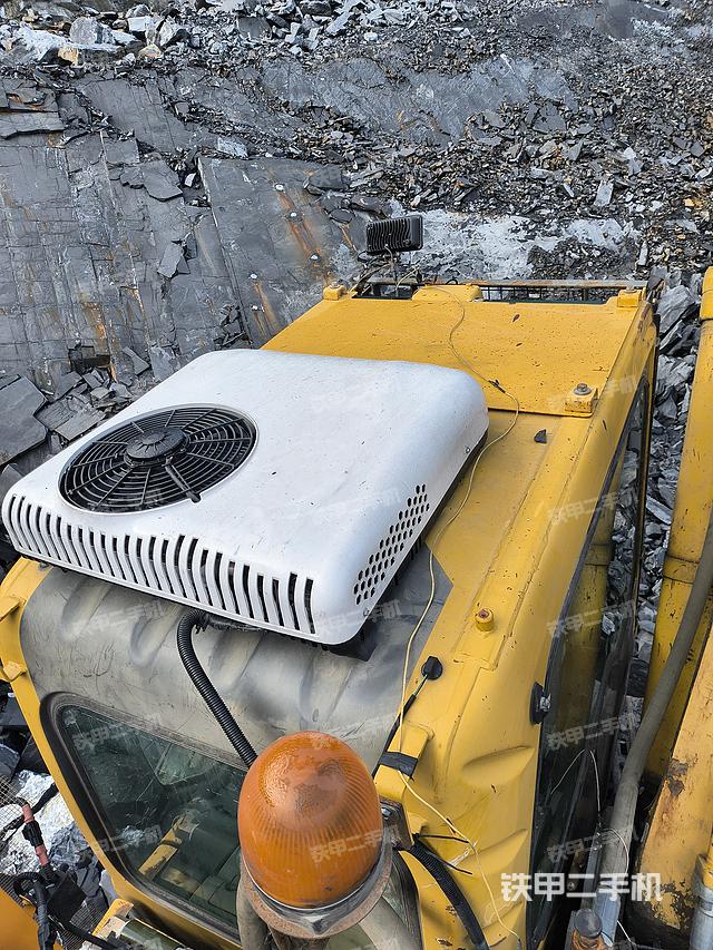 驾驶室顶部（整机外观）